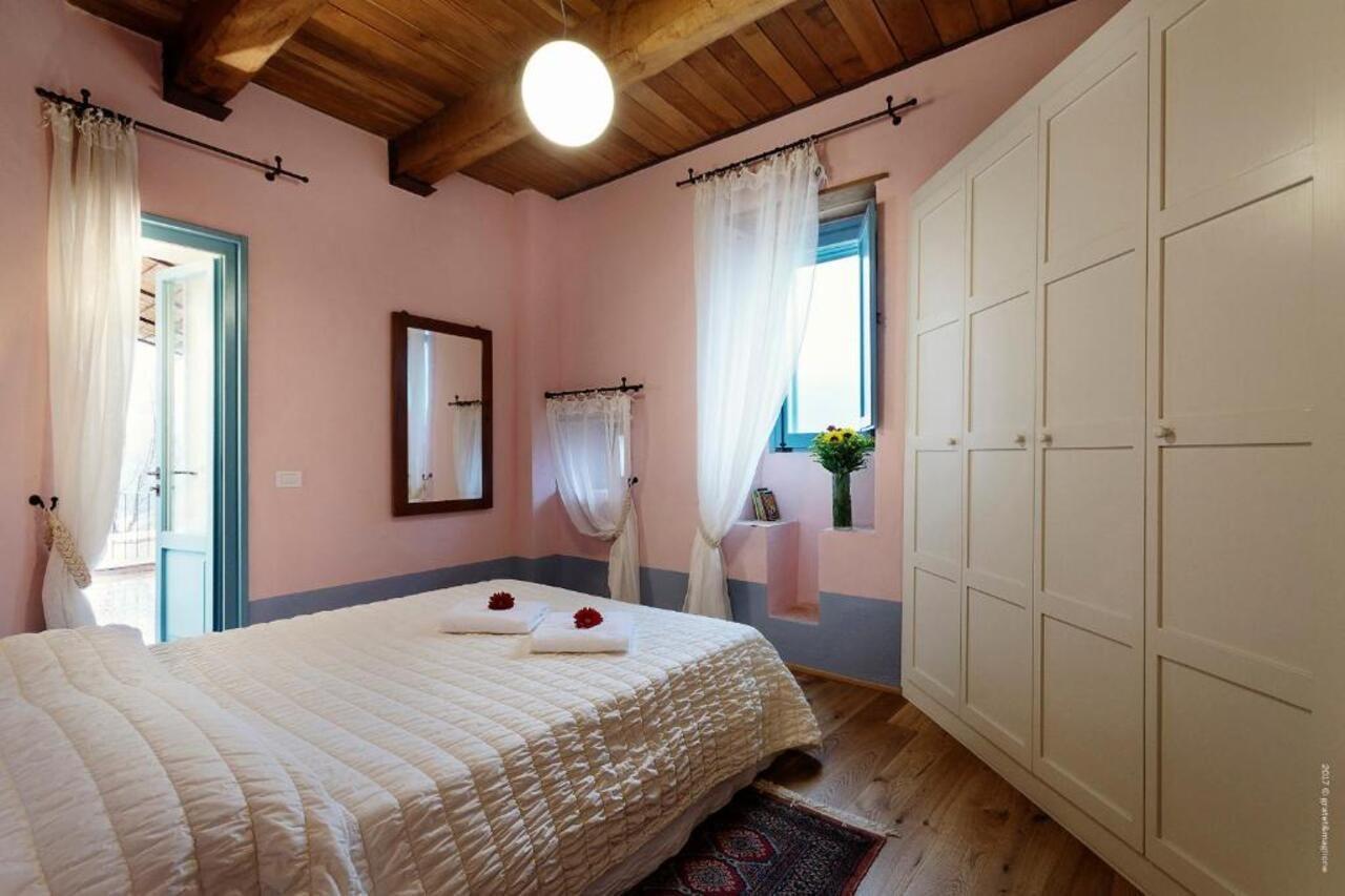 Castello Di Postignano Hotell Sellano Exteriör bild